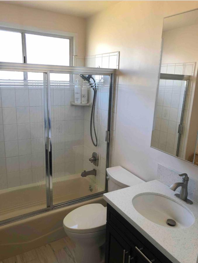 Сasa de vacaciones Cheerful, Beautifully Remodeled, Modern, Comfortable
